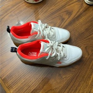 Reebok Alter Icon concept 002 multicolor white orange size 10.5